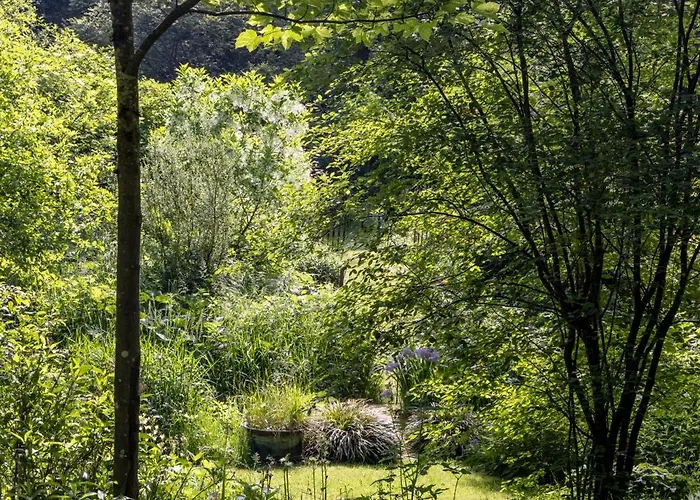 Roulotte Immersive Au Jardin De Niargoutte Luxuszelt Plaine